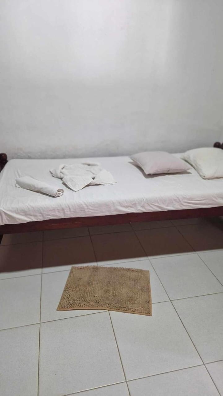 Damith Guest House Unawatuna Kültér fotó
