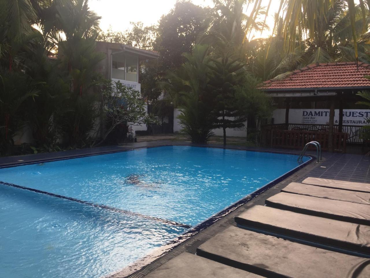 Damith Guest House Unawatuna Kültér fotó